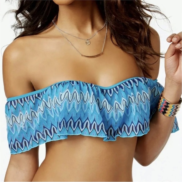 NWT Hula Honey Juniors' Small Festival Dream Crochet Off-The-Shoulder Bikini Top - Picture 1 of 11